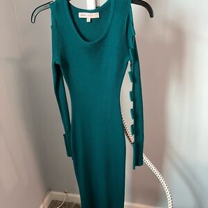 Crave Fame Emerald Long Sleeve Dress